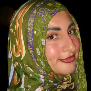 Portrait of Sibel, a testimonial contributor